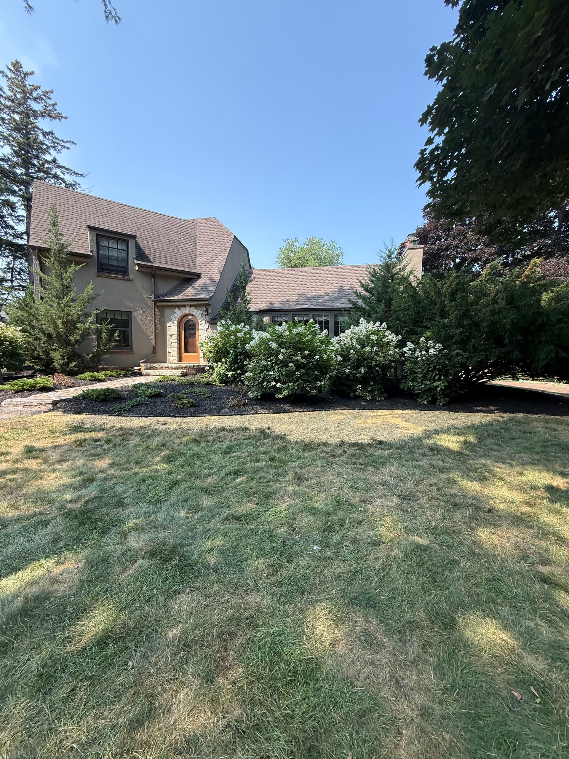 Gallery photos for Full Property Softscape Overhaul on a Neighborhood Landmark Home: Image #4
