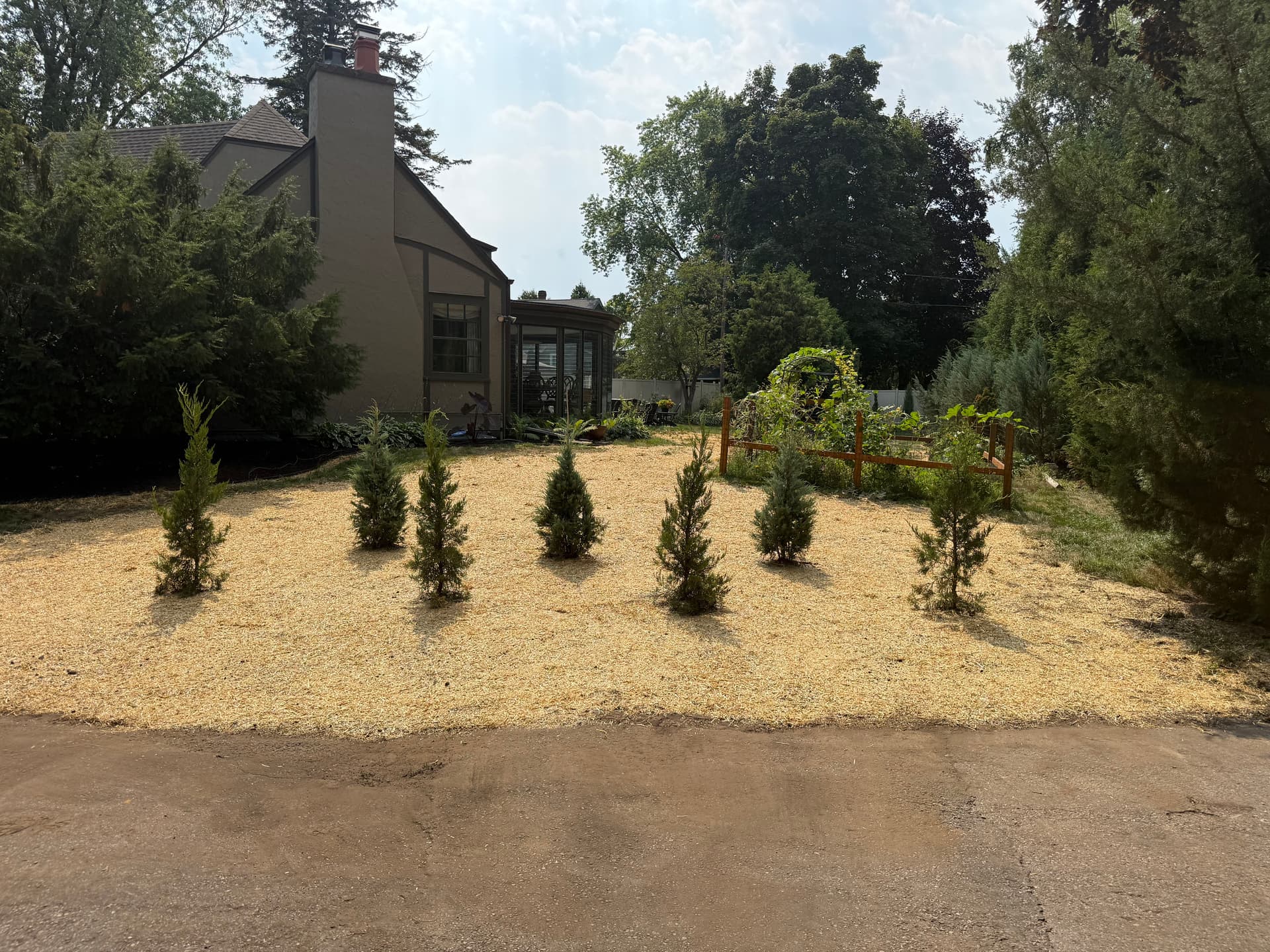 Gallery photos for Full Property Softscape Overhaul on a Neighborhood Landmark Home: Image #6